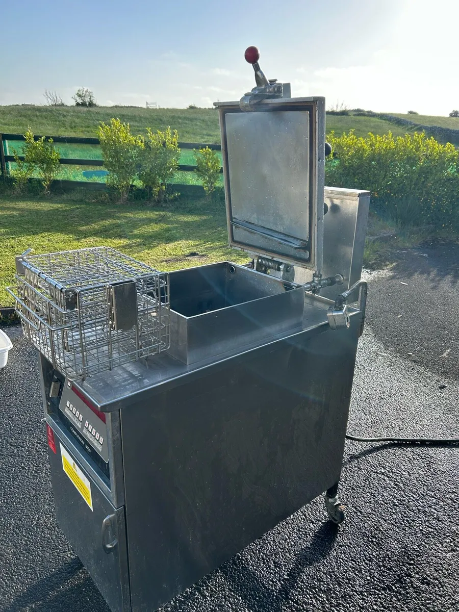 Henny Penny fryer - Image 1