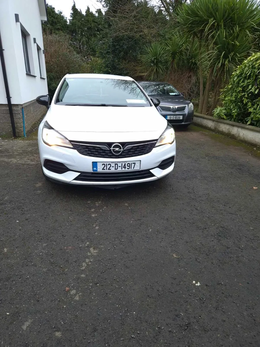 Opel Astra 2021 - Image 3