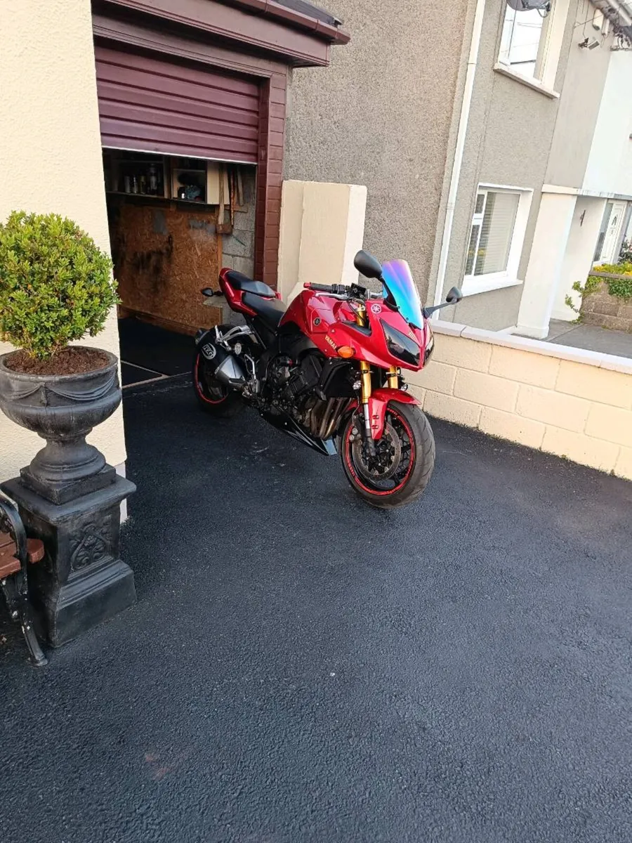 2006 fz1 Yamaha - Image 1