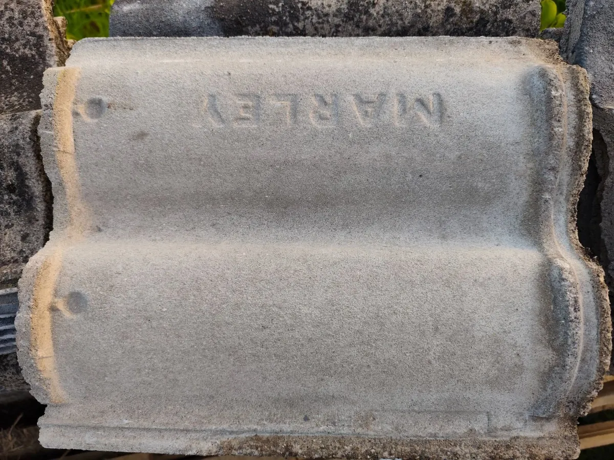 Salvage Roof Tiles - Image 4