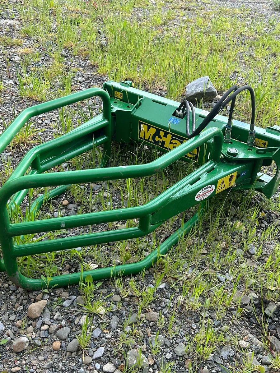 Bale Handler - Image 1