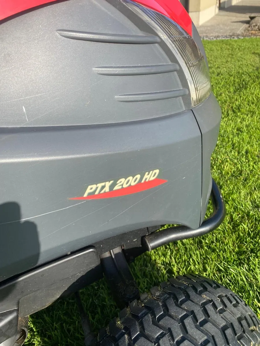 Ride on lawn mower - Image 2