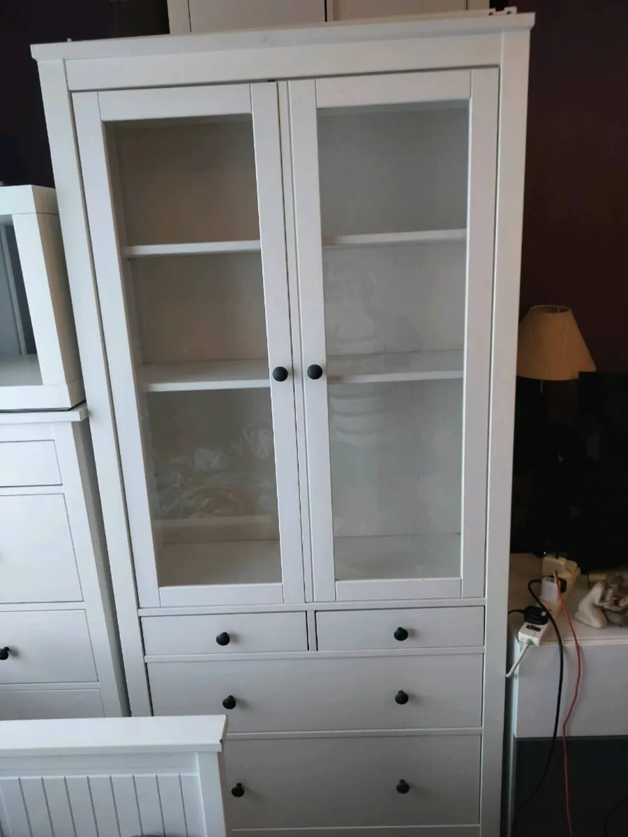Hemnes glass cabinet