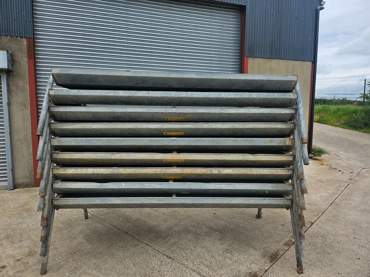 Feed troughs - Image 2