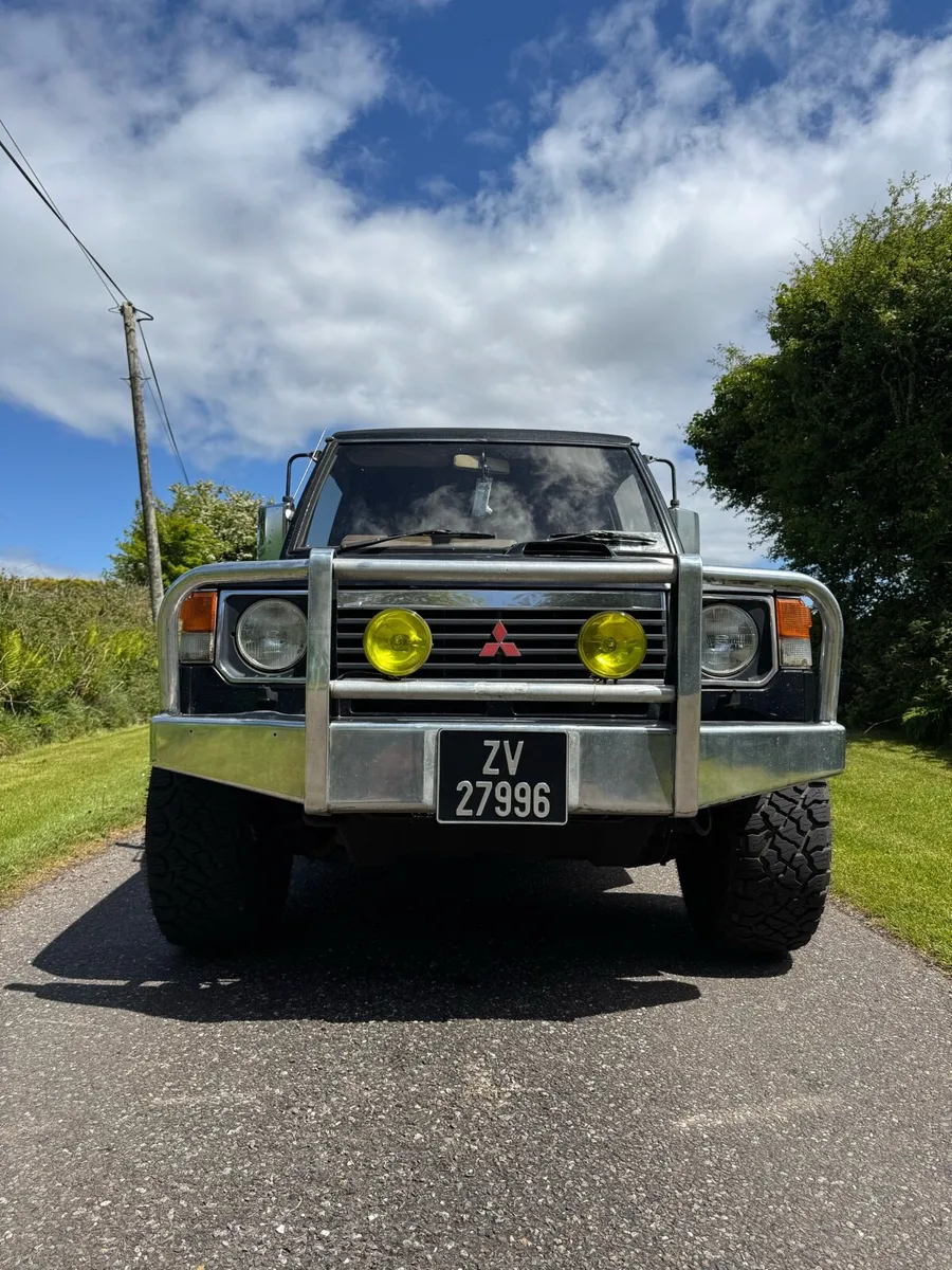 Mk1 Mitsubishi Pajero 7 seater  wagon - Image 3