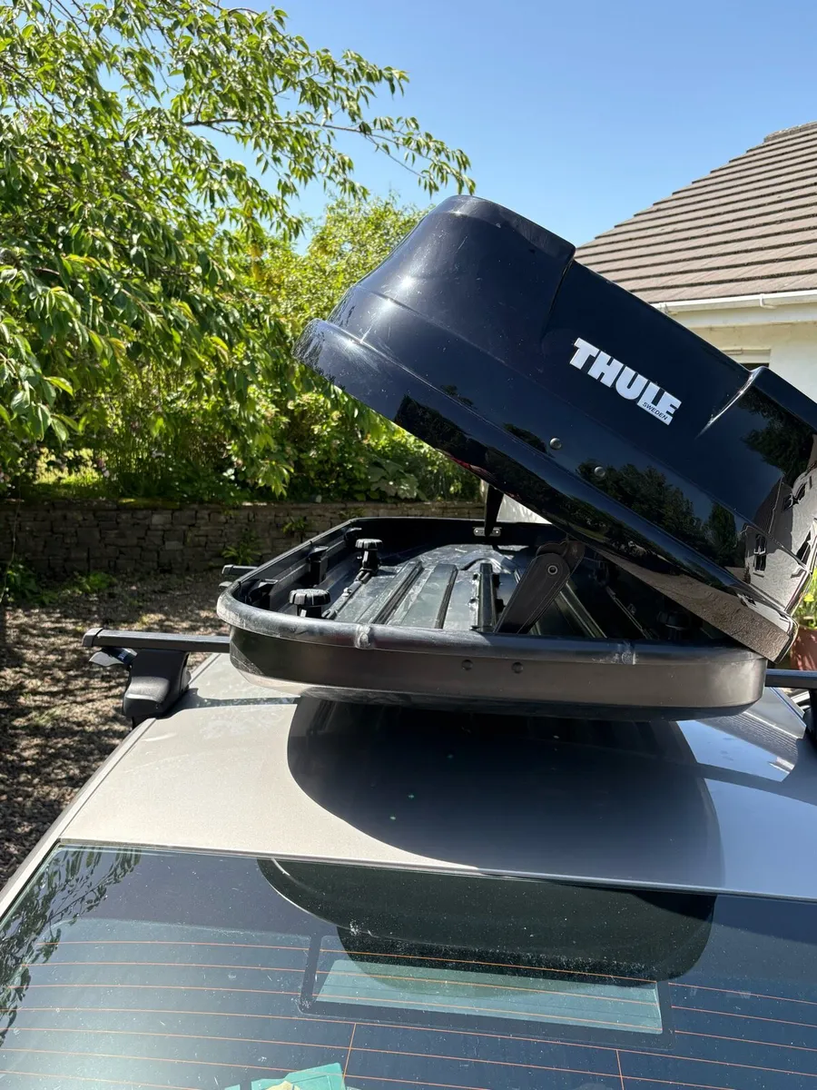 Roof Box Thule Touring M & Roof Bars - Image 3