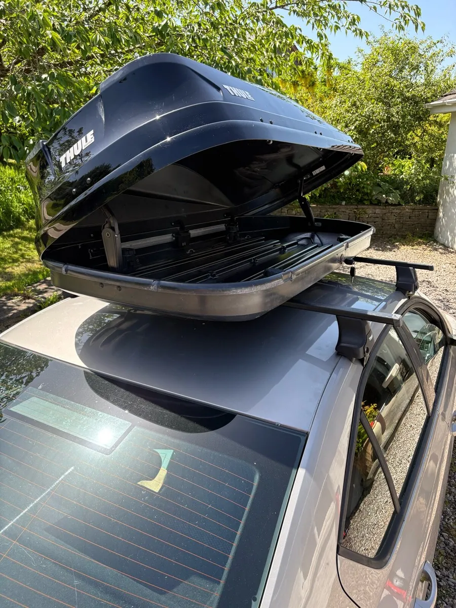 Roof Box Thule Touring M & Roof Bars - Image 4
