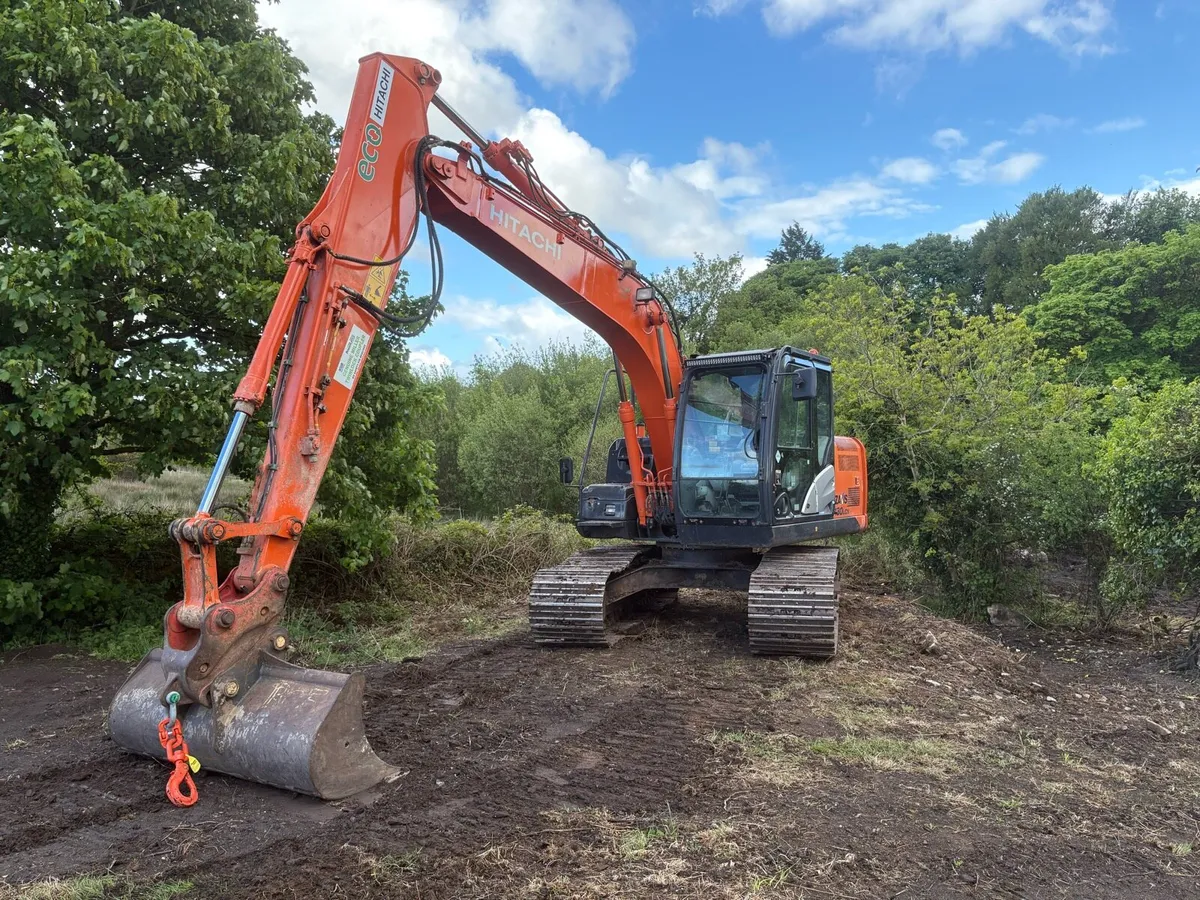 Hitachi 130-5 - Image 3
