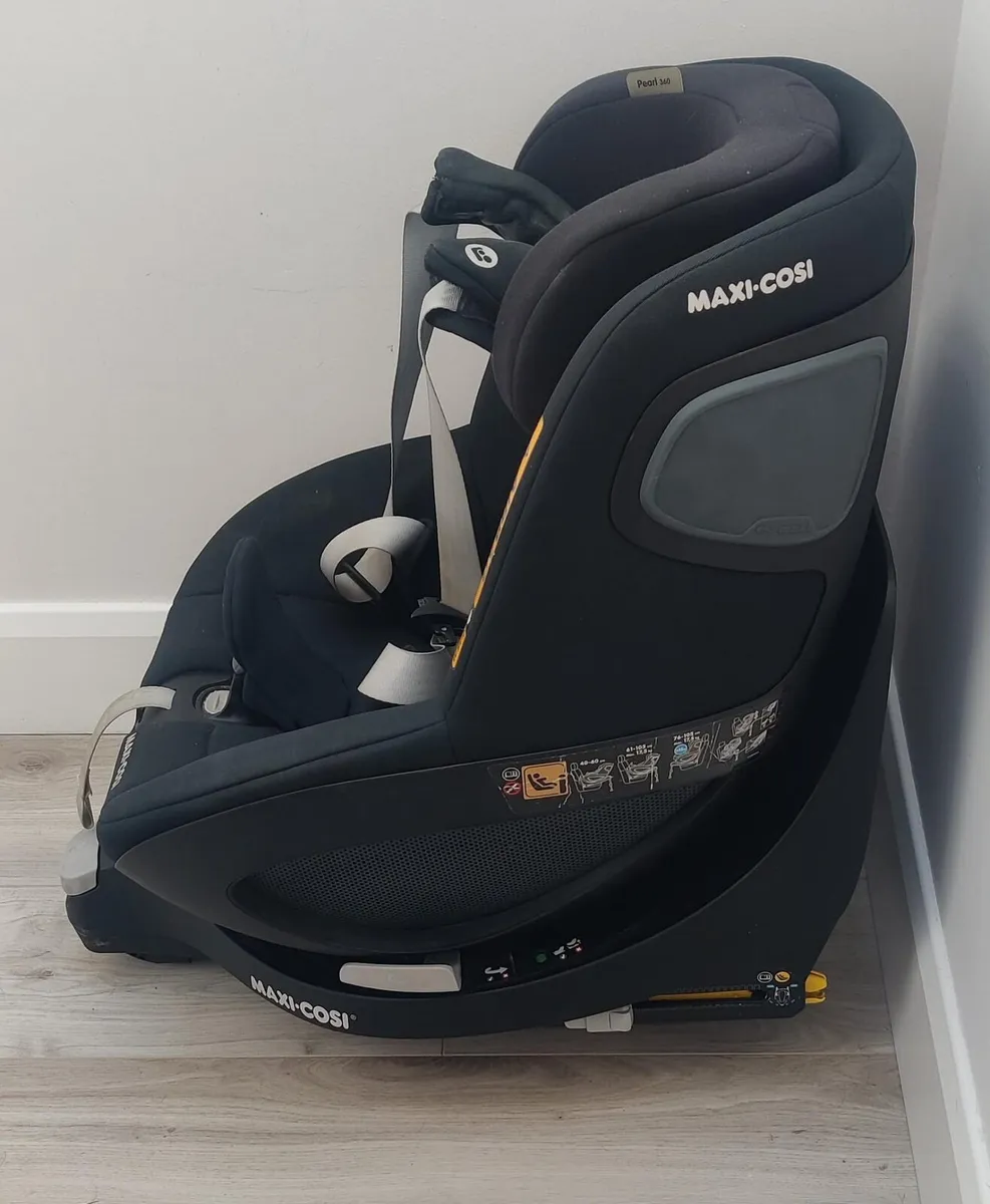 Maxi Cosi pearl 360 swivel car seat - Image 2