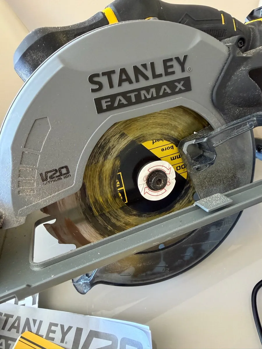 Stanley FatMax 18V Cordless Circular saw - Image 2