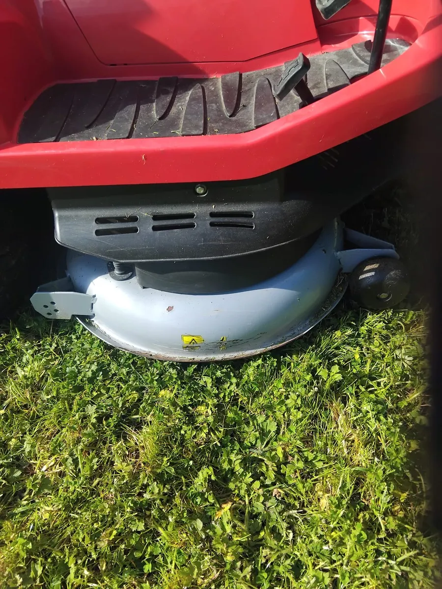 Ride on mower - Image 4