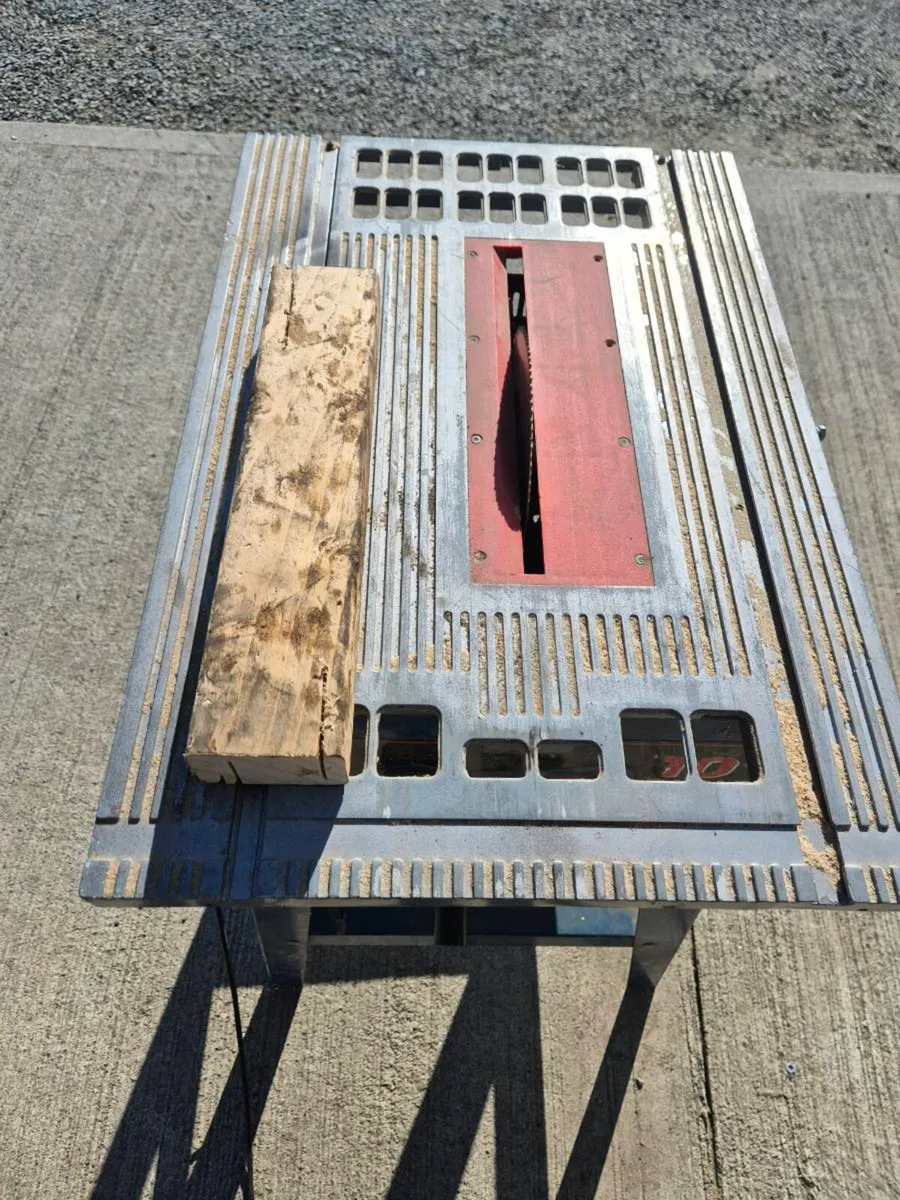 Clarke 10inch table saw - Image 2