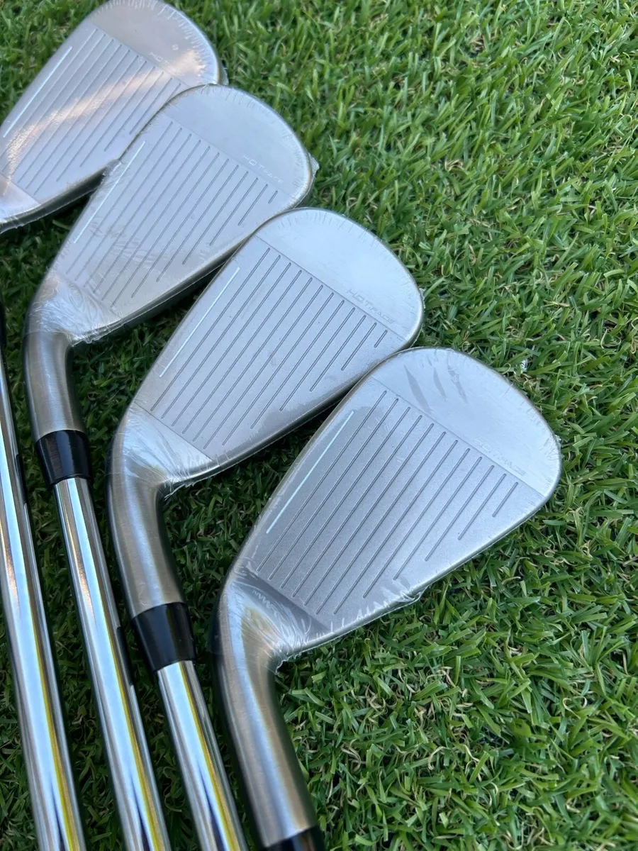 Cobra DS Adapt irons (8 clubs in set) - Image 3