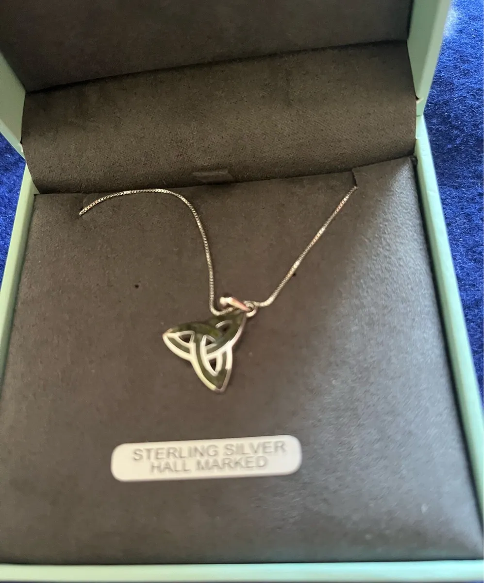 Jewellery - Image 3