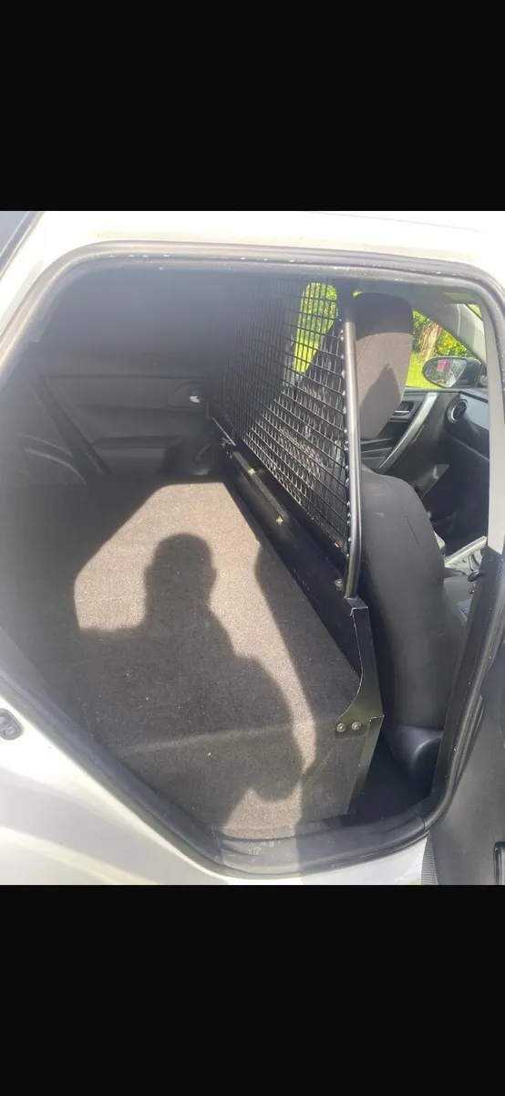 Toyota Auris 2015 - Image 3