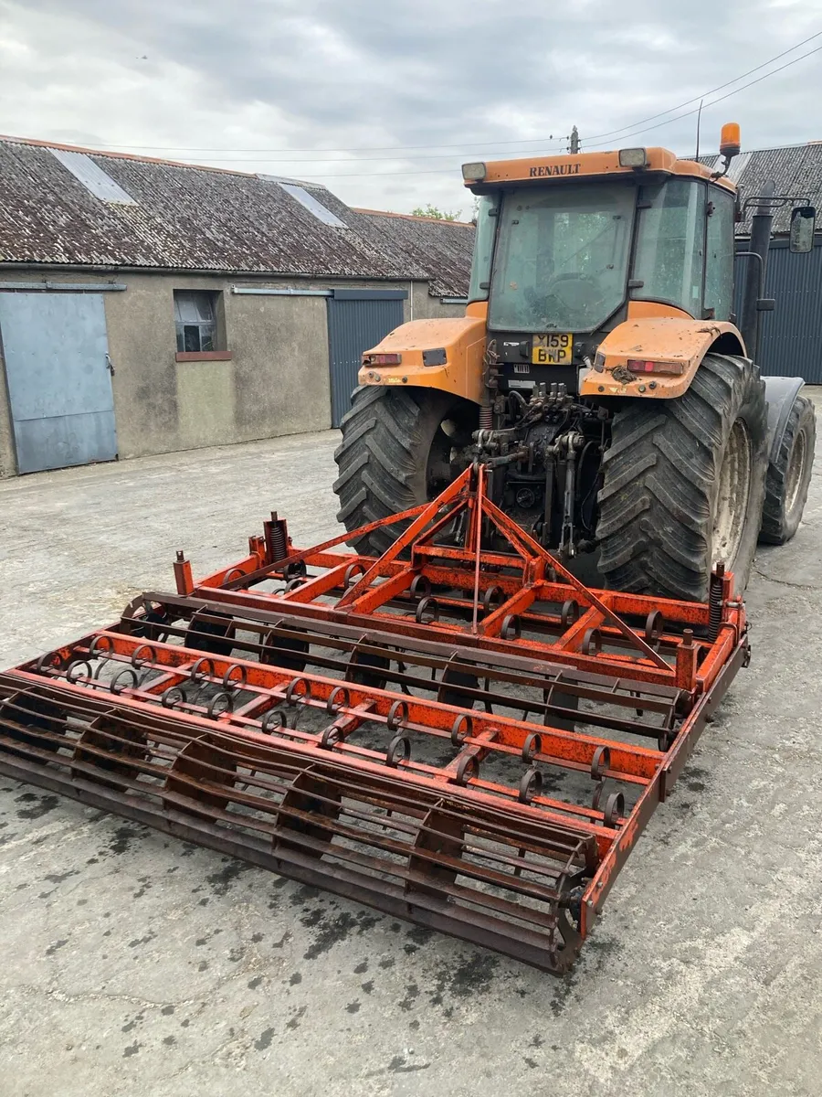 Lawrence Edward’s multiharrow - Image 1