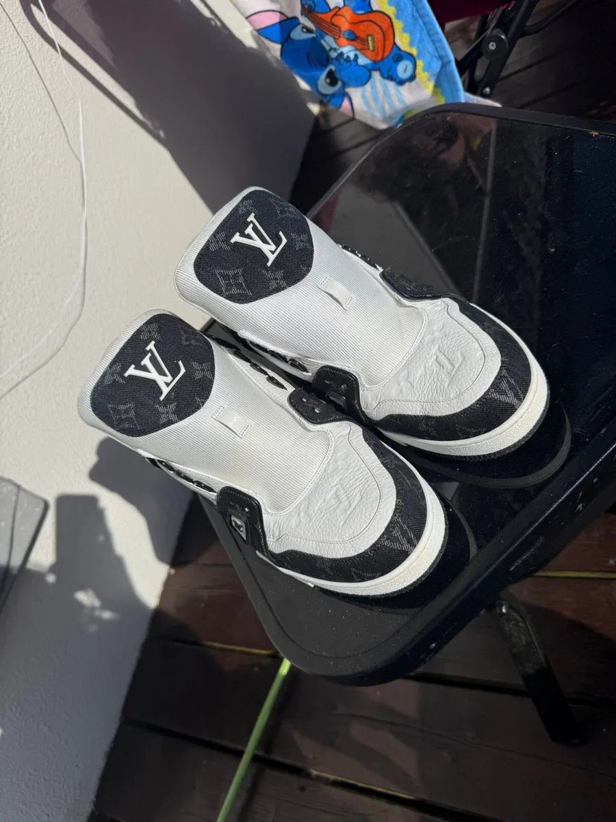 Louis Vouitton Trainers - Image 4