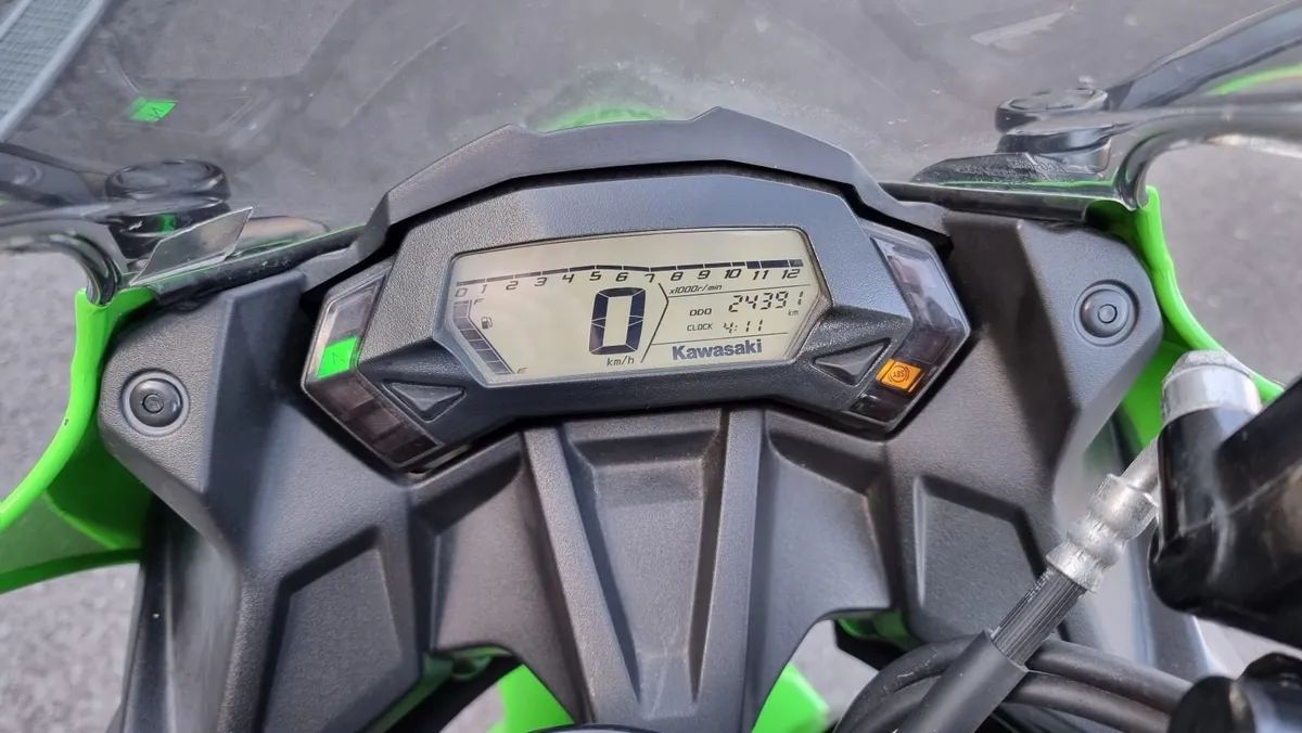 Kawasaki Ninja 250 SL - Image 4