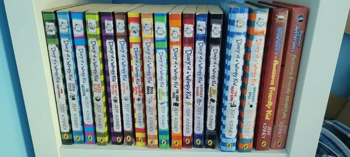 Book Collections: Dogman/ Diary of a Wimpy Kid/ David Walliams Books - Image 2