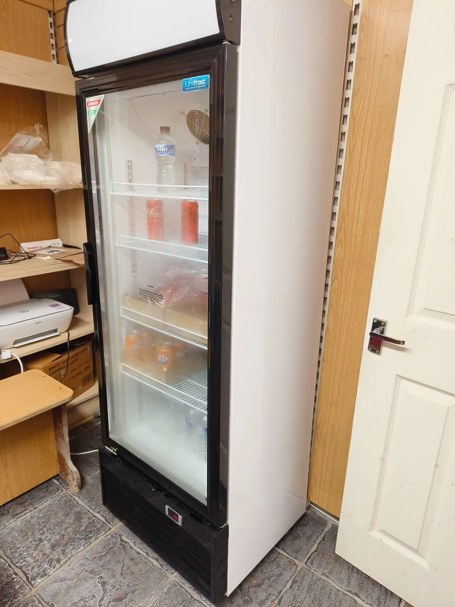 Unifrost drinks fridge- Almost new condition - Image 3