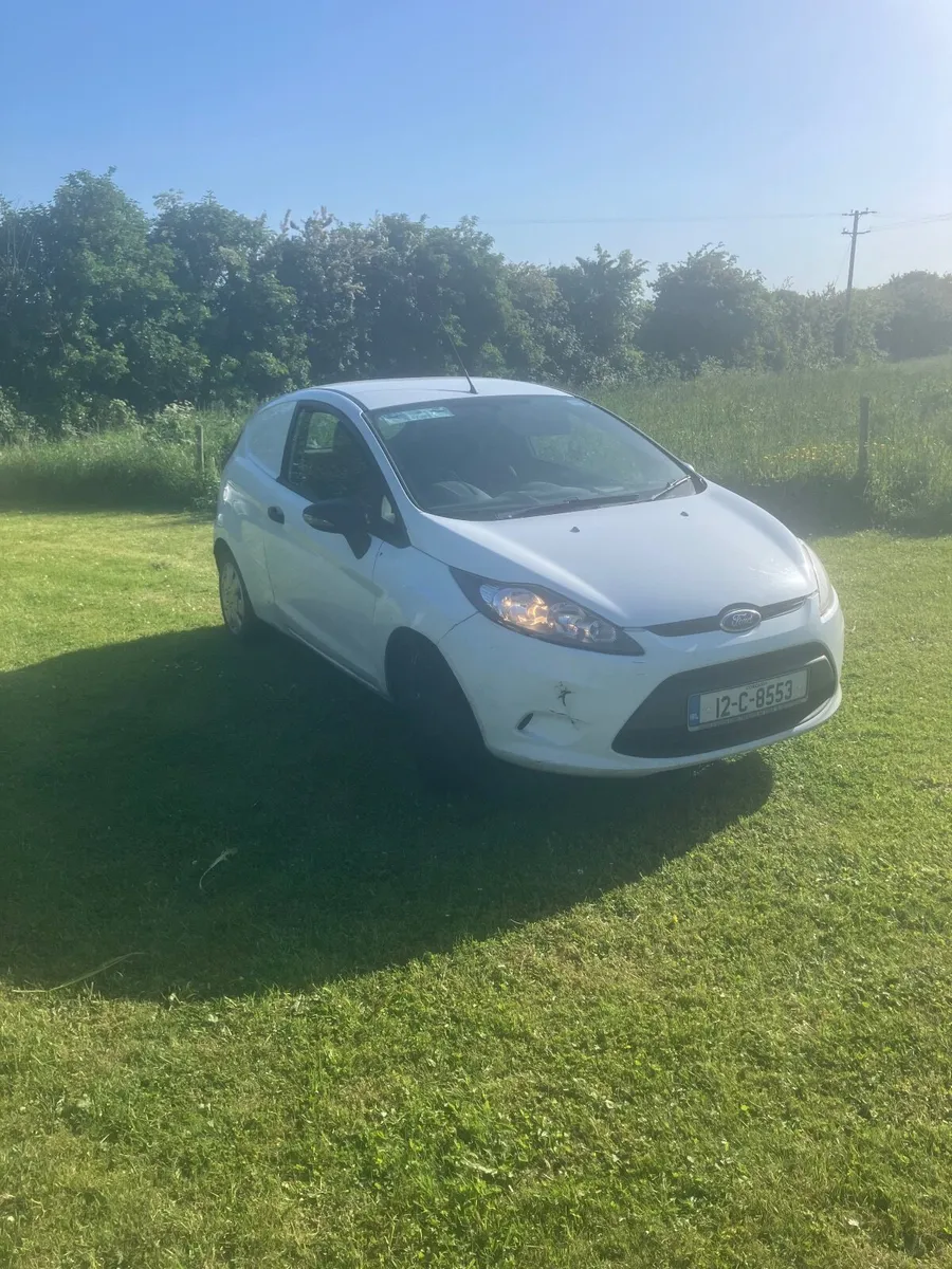 Ford Fiesta Van 2012 - Image 4
