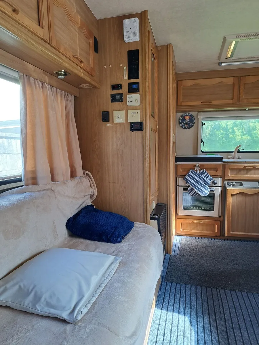 Motorhome - Image 2