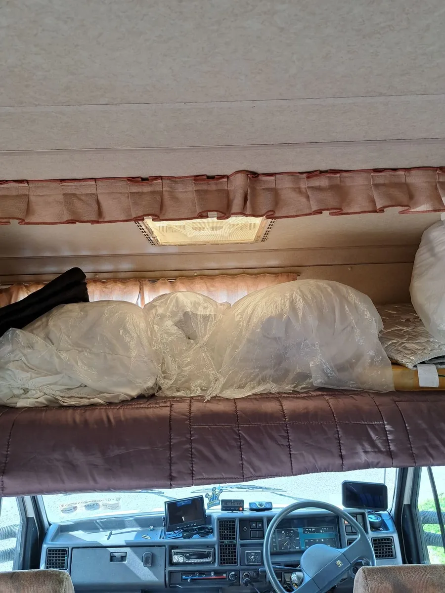 Motorhome - Image 4