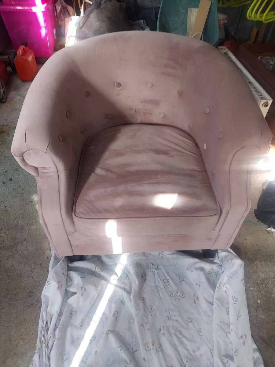 Tub chair - Image 2
