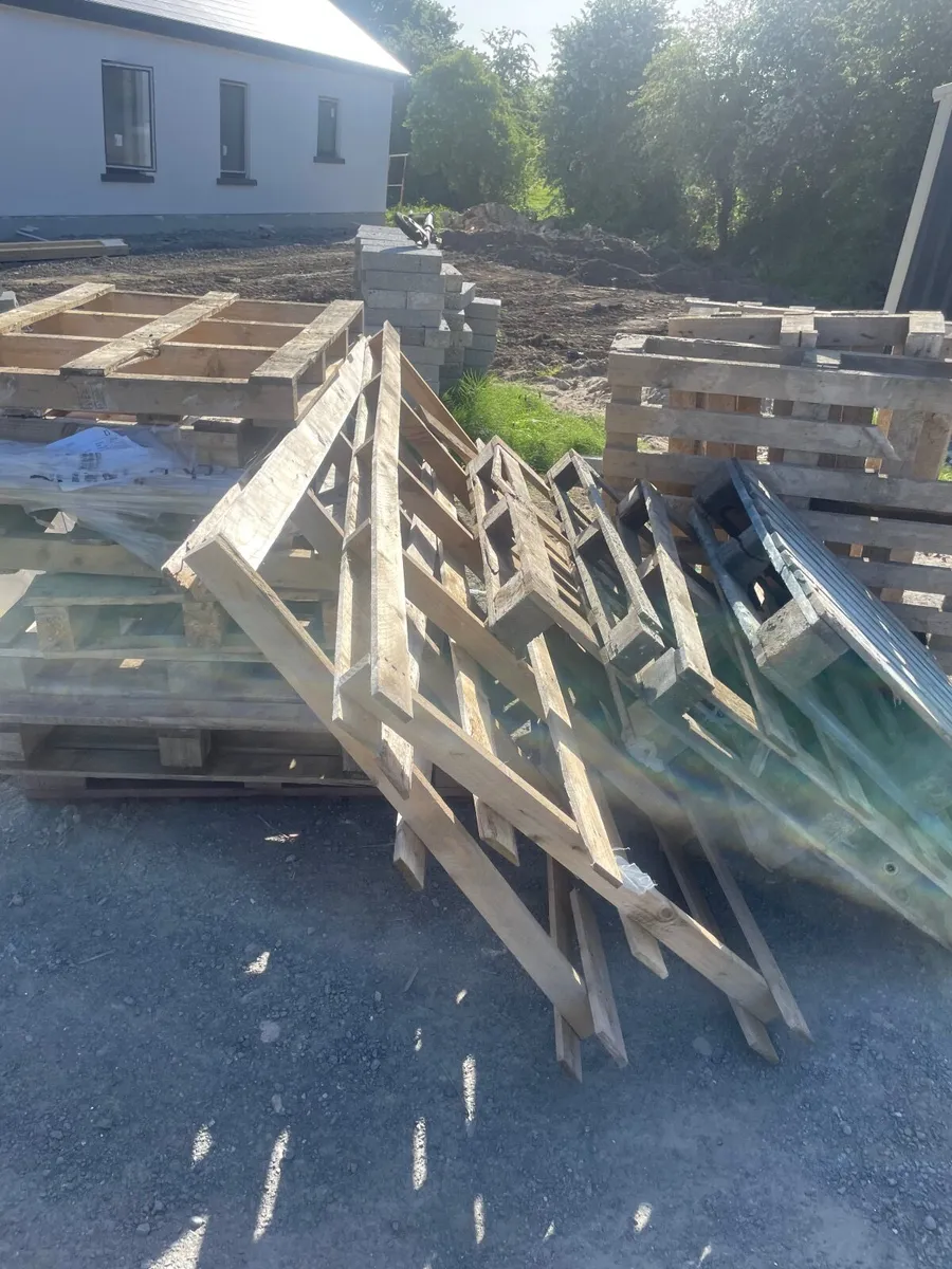 Pallets - free - Image 2
