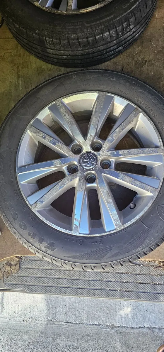 VW 15 Inch Alloys Polo - Image 3