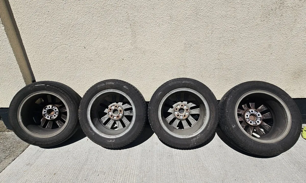 VW 15 Inch Alloys Polo - Image 4