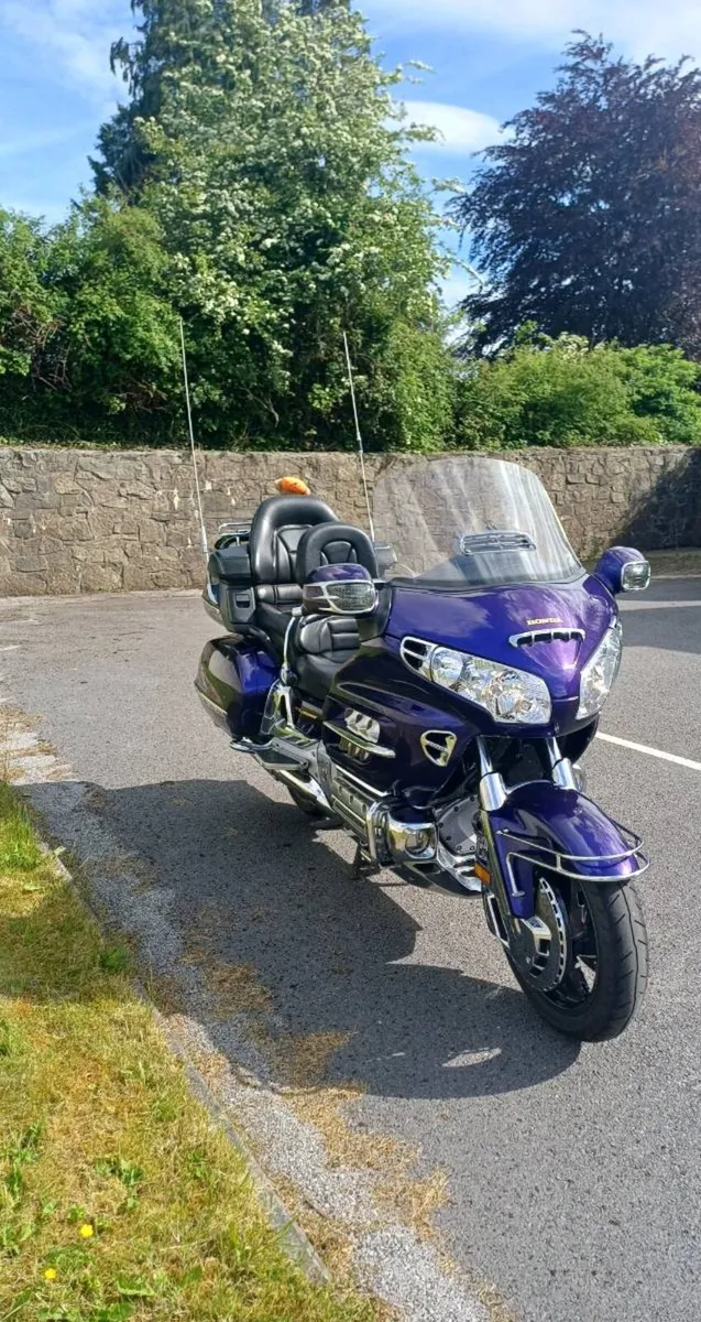 Honda Goldwing GL1800 - Image 1