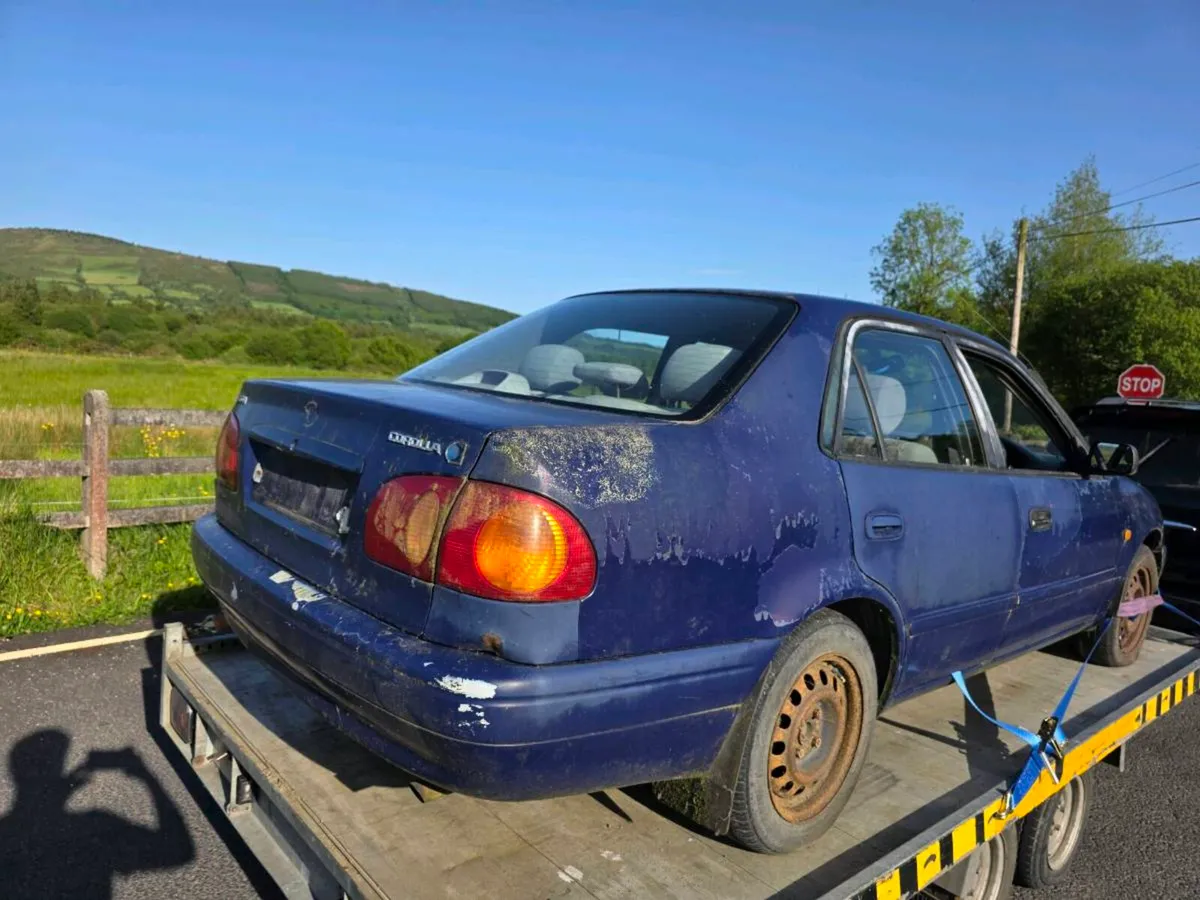 Toyota corolla - Image 2