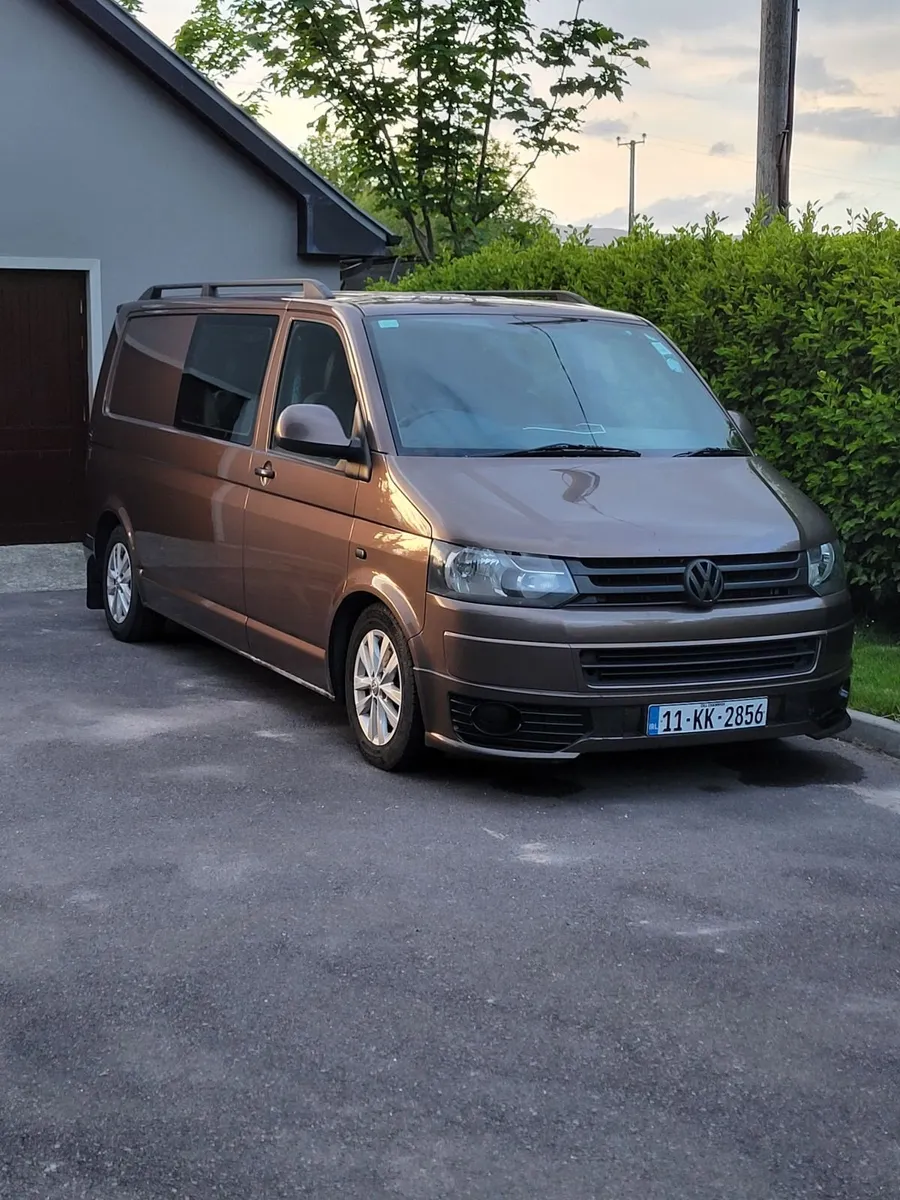 Volkswagen Transporter 2011 - Image 2