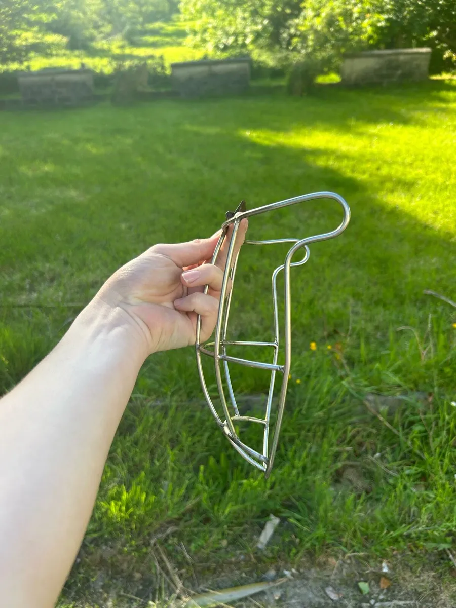 €450 ono Oldstyle long loop cleere guard - Image 1