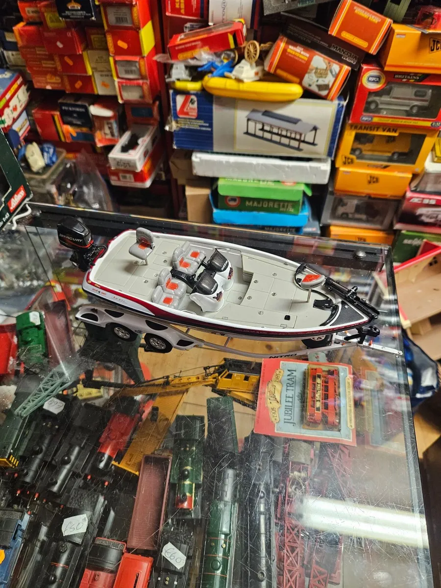 Corgi Model Speedboat - Image 4