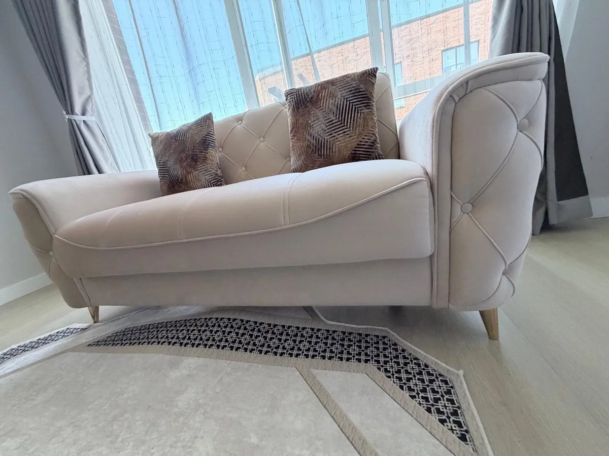 Sofa - Image 4