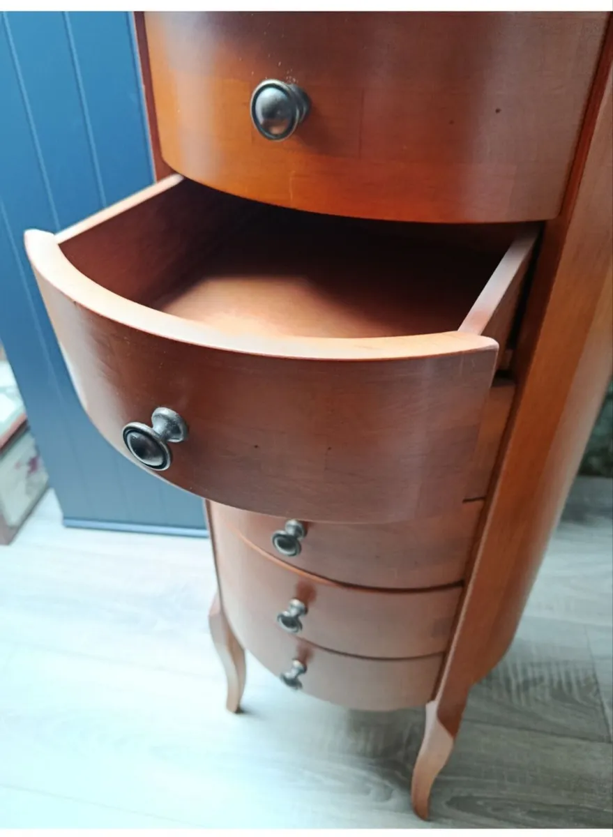 Chest of drawers in vintage style - Image 1
