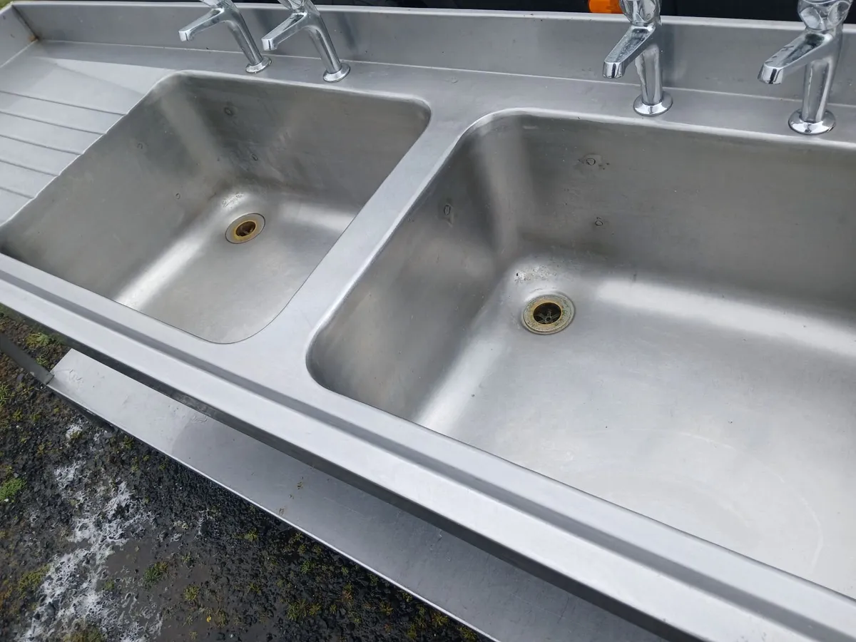 Staneless steel cabbinet double sink unit complete - Image 1