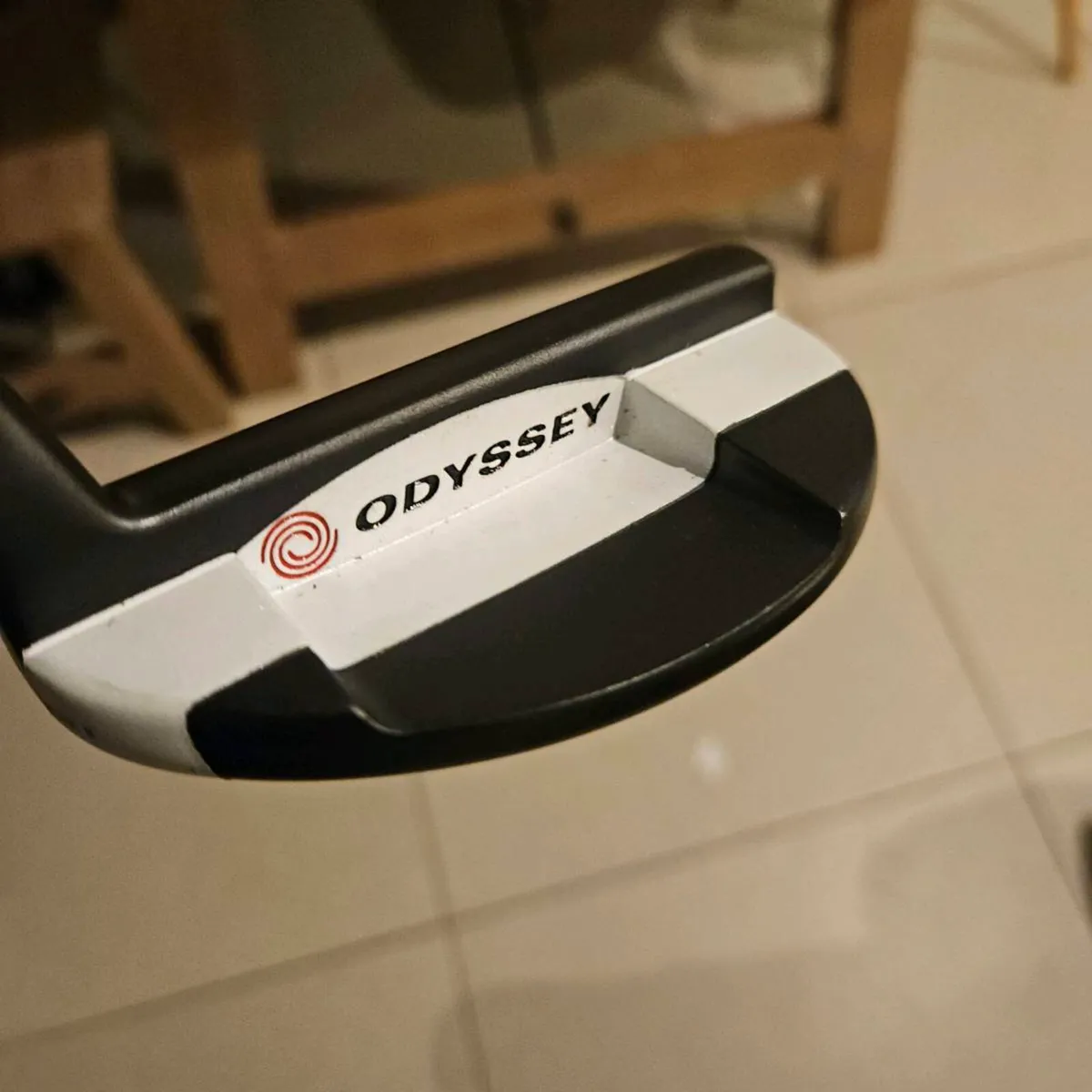 Odyssey versa putter - Image 4