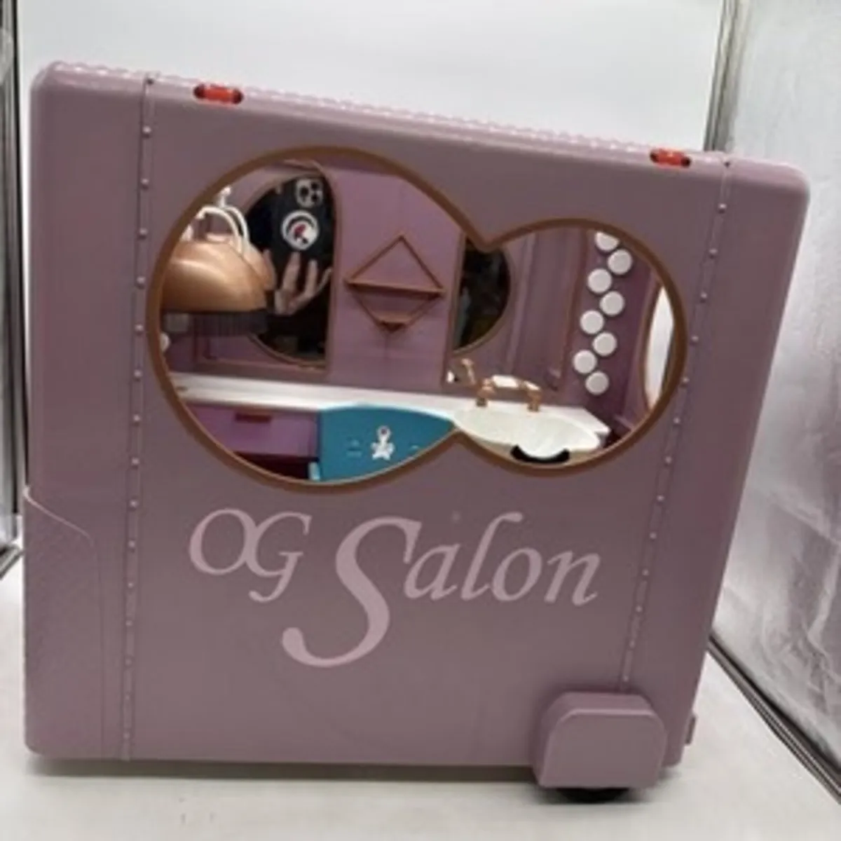 Our Generation Hair Salon On Wheels playset - Image 1