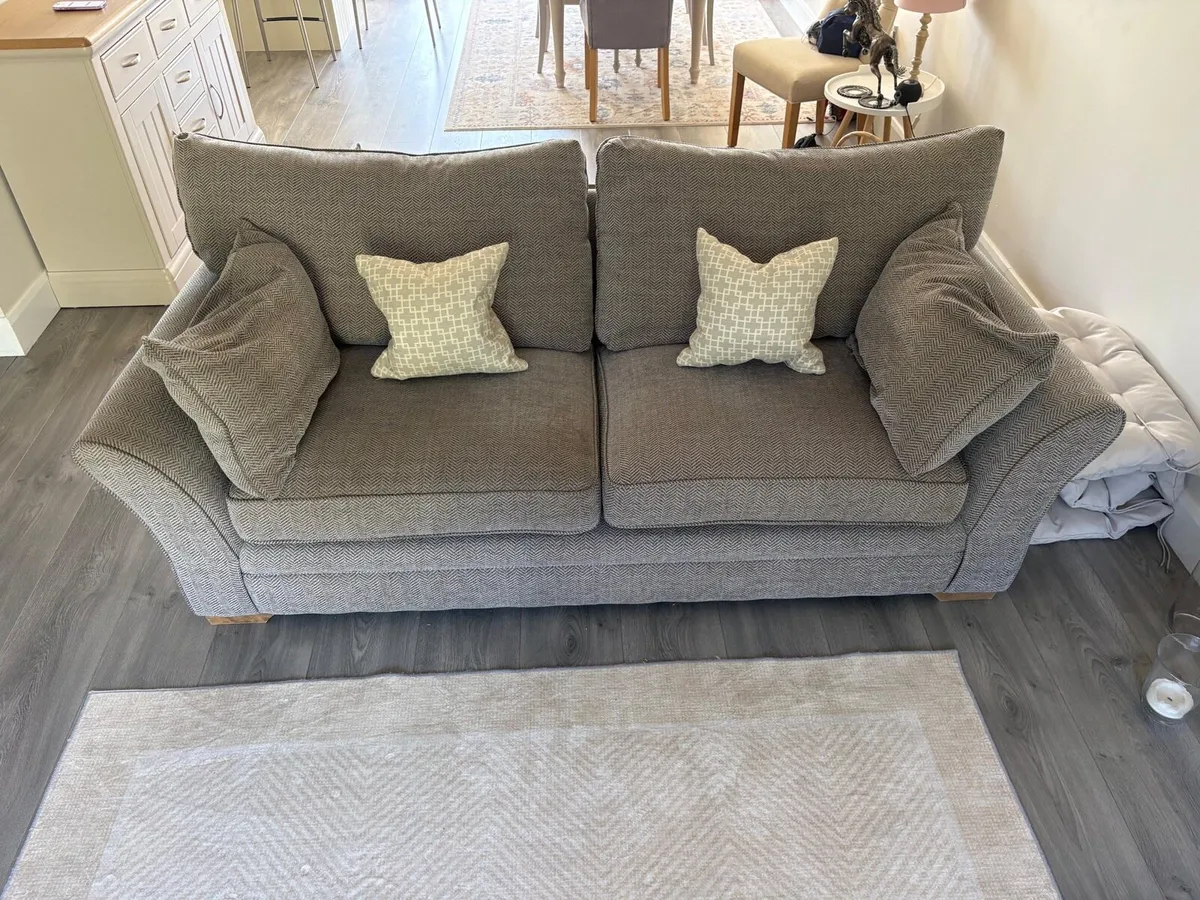 Strathclyde Couch & Armchair Set - Image 1