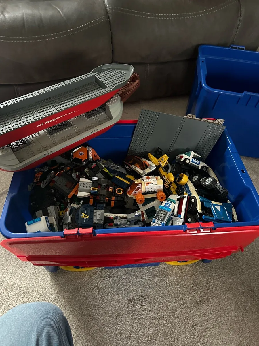 Lego 9.5kg - Image 1
