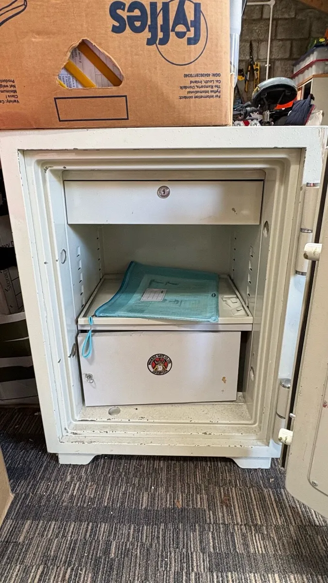 Phoenix FireProof Safe - Image 2