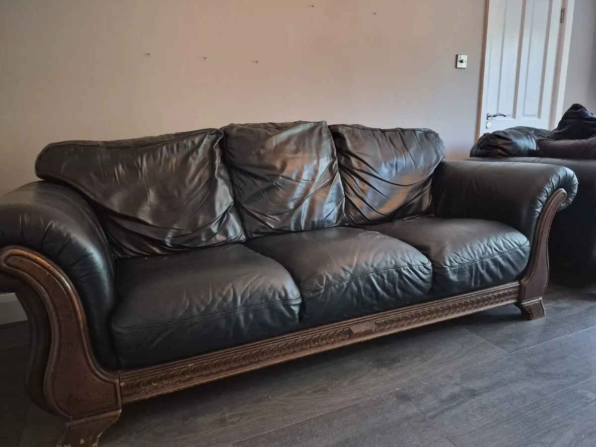 leather couch plus 1 seater - Image 3