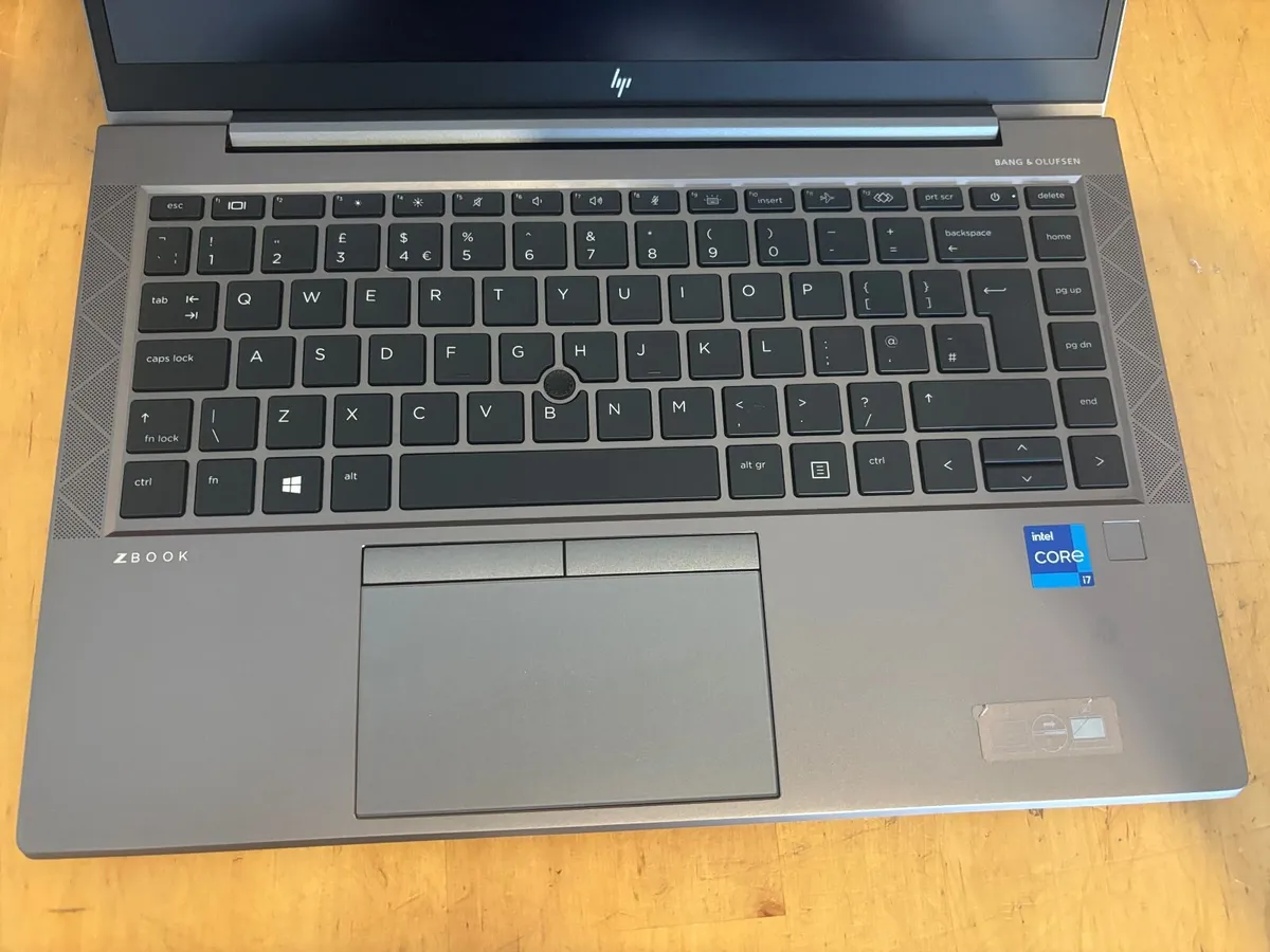 HP zBook Firefly 14 Mobile Workstations-nVidia Gra - Image 4