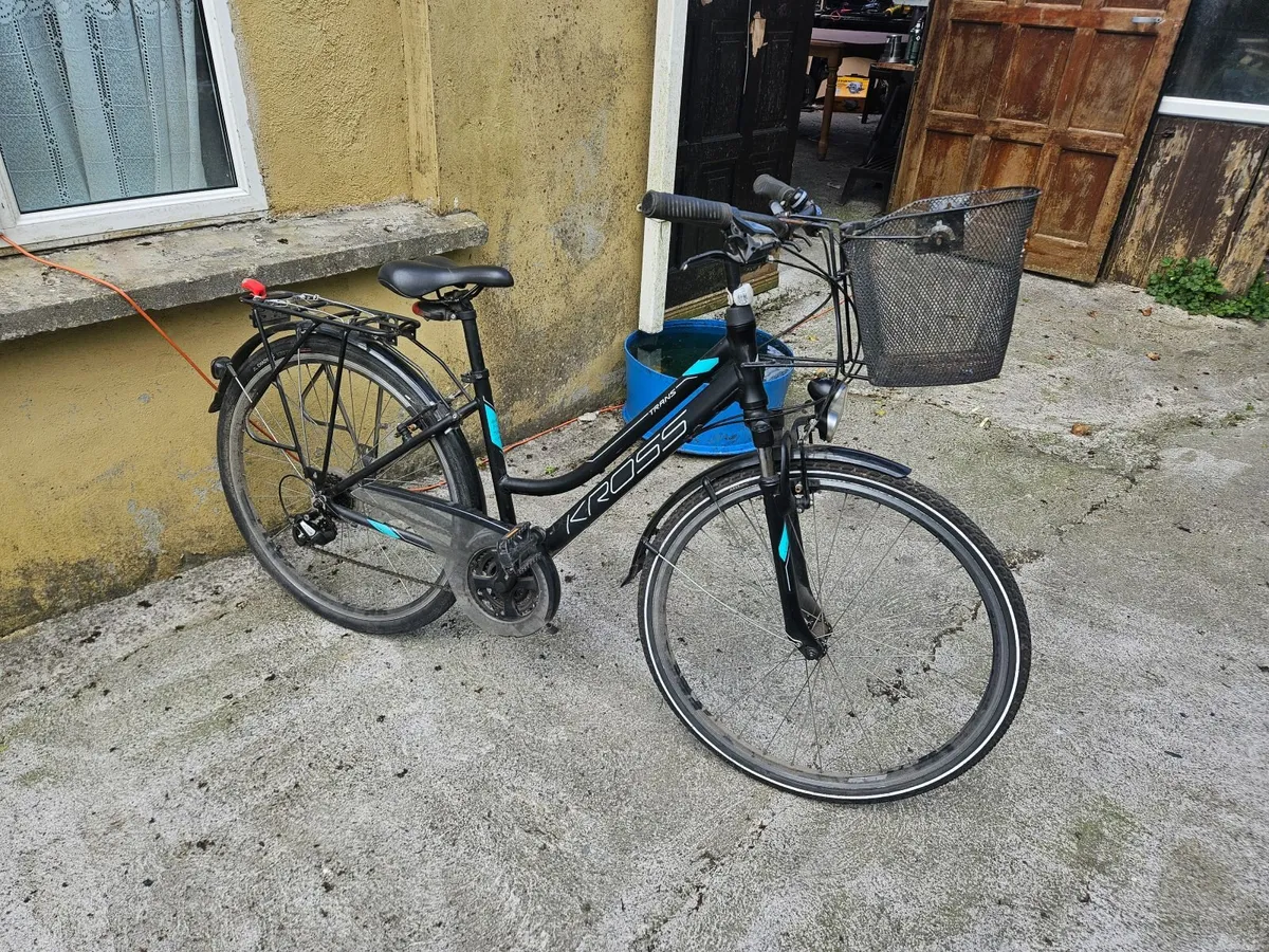 LADIES HYBRID BIKE KROSS TRANS 28 inch wheel - Image 1