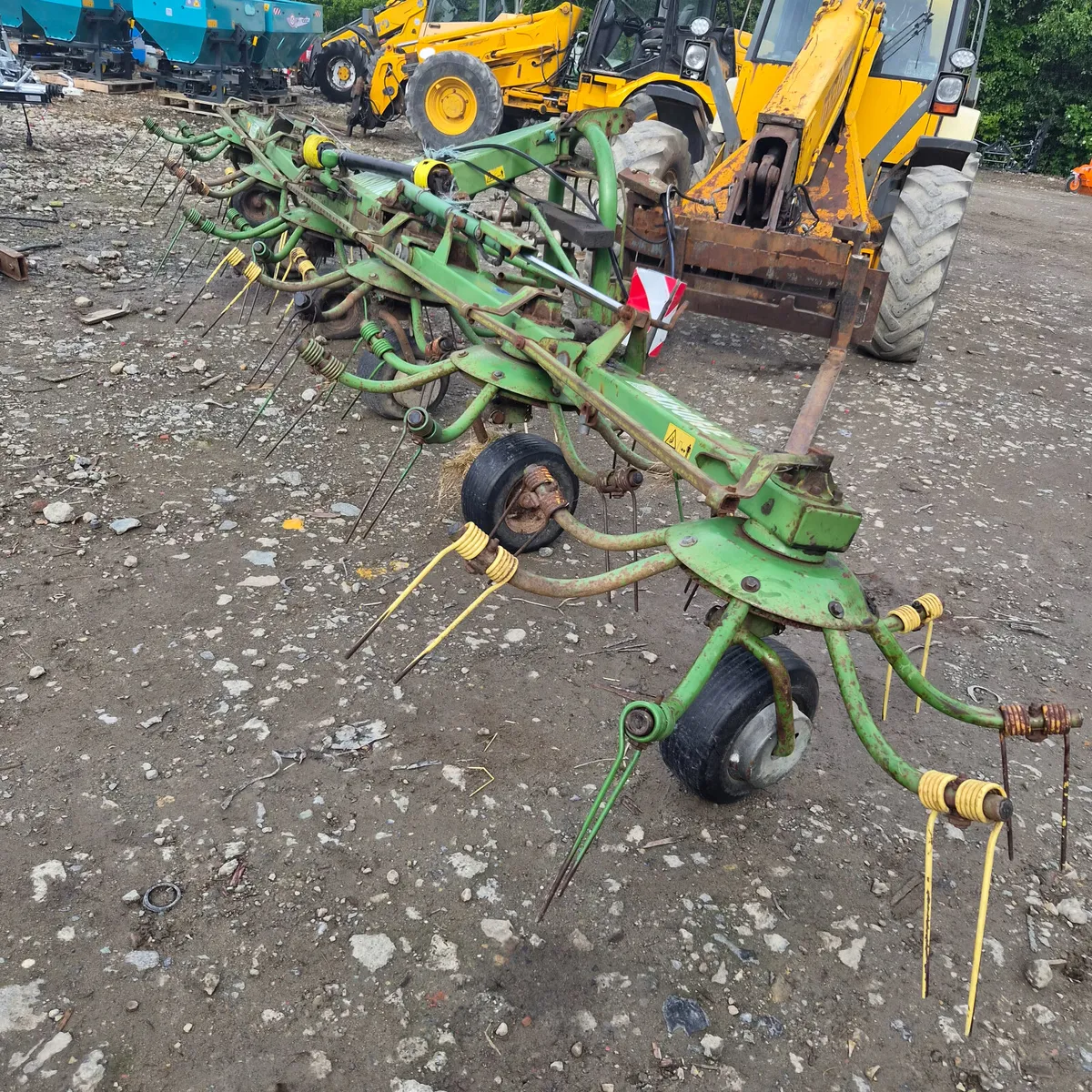 Krone tedder - Image 1