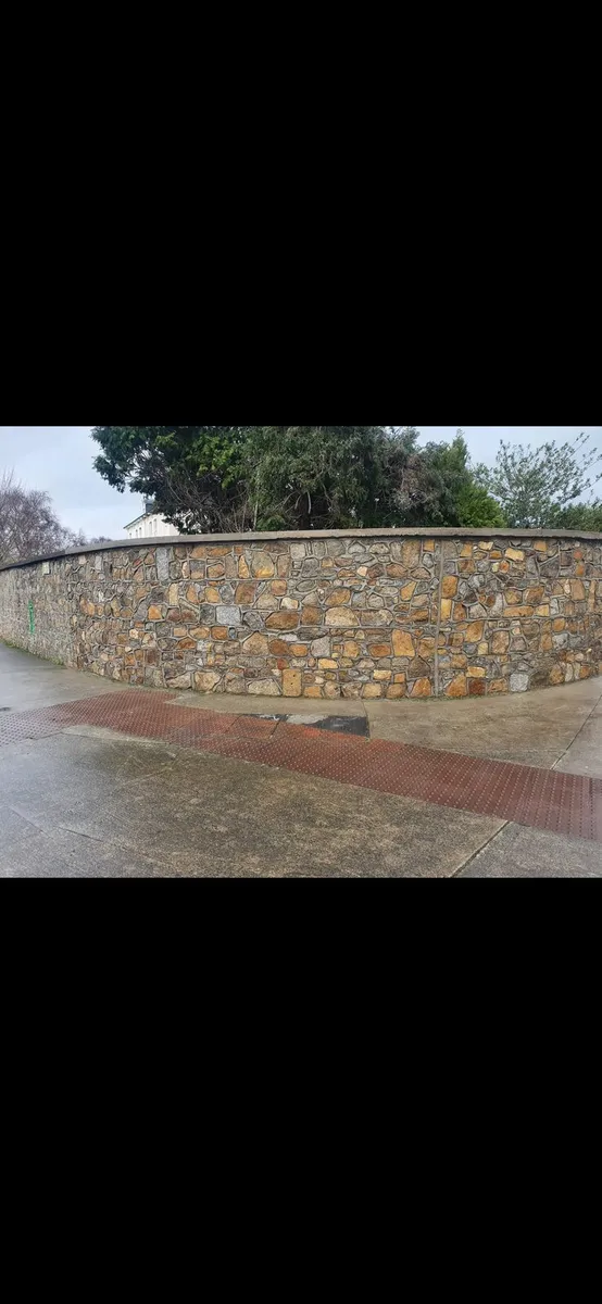 Bricklaying contractor available - Image 3