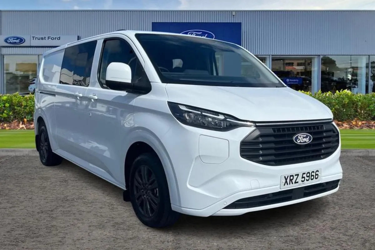 Ford Transit Custom LIMITED - Image 1